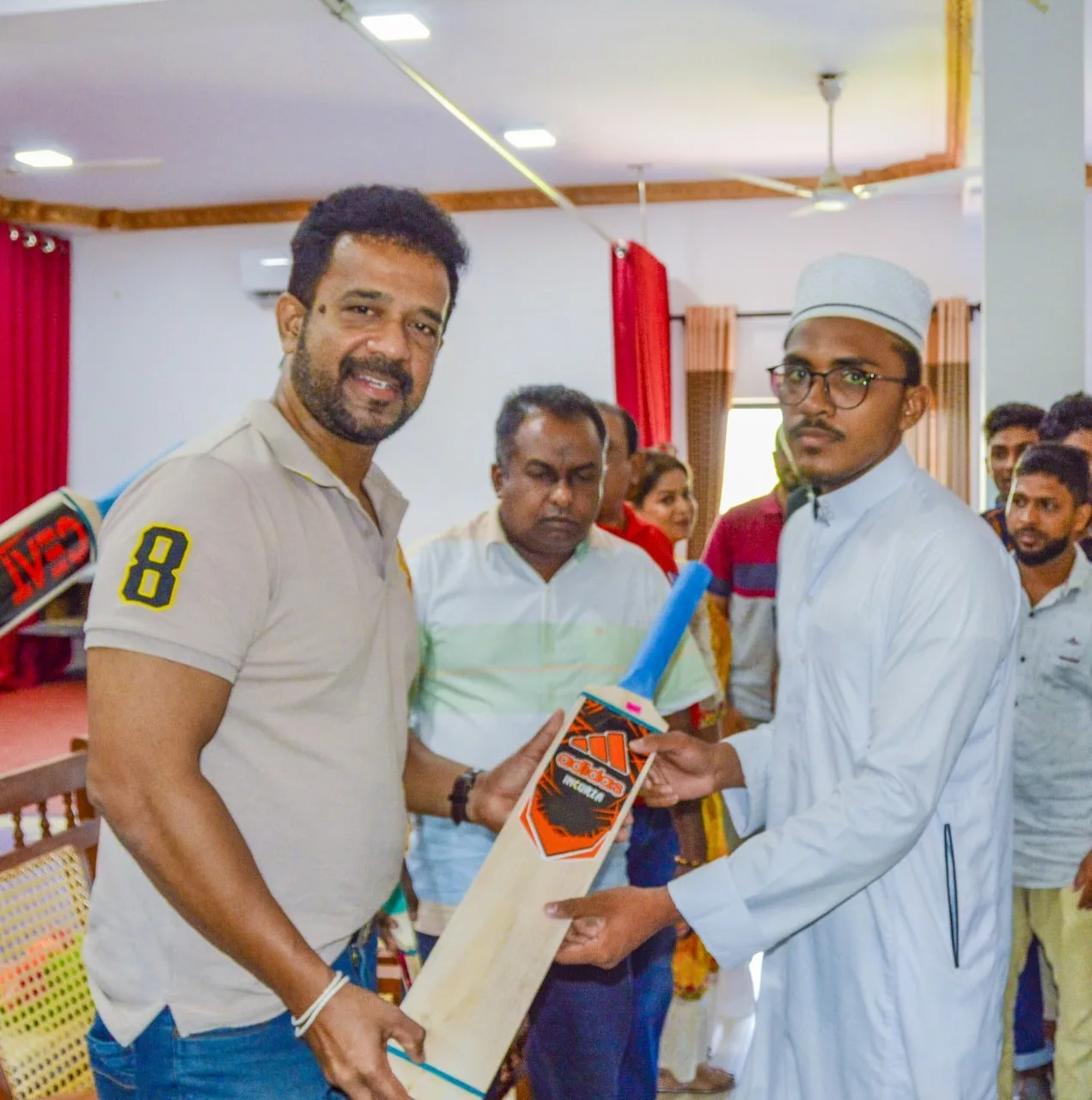 ජනපති නිසා අද කලාකරුවන්ටත් සතුටින් සිටිය හැකි කාලයක් රට උදා වෙලා
