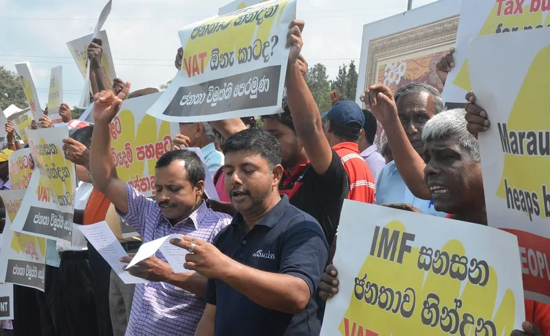 වාමාංශික ජවිපේ හිටපු ජනපති රනිල්ගේ IMF ගිවිසුමටත් එහා ගොස් අන්ත දක්ශිනාංශික IMF වැඩපිළිවෙළක් අනුගමනය කරනවා
