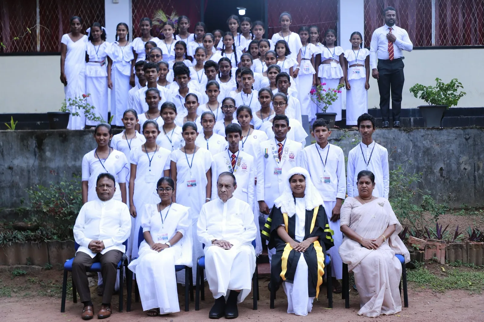 විභාගය පමණක් නොව සමාජ ජීවිතයත් ජය ගත යුතුයි