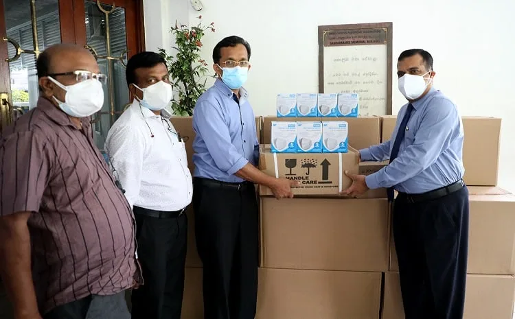 ජවිපෙන් රෝහල් කාර්ය මණ්ඩල වෙත පරිත්යාගයක්