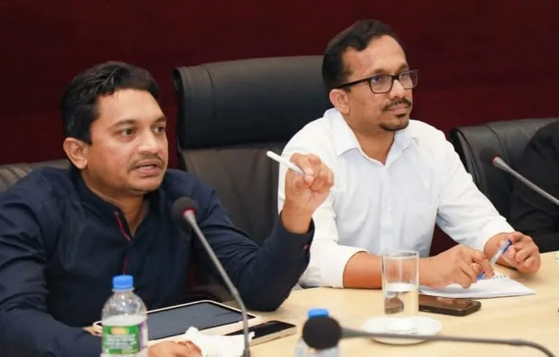 බොරුවෙන්ම ඉස්සරහට යන ආණ්ඩුවක රාජ්‍ය ව්‍යාපාර වල ලාබ හා ලාභාංශ