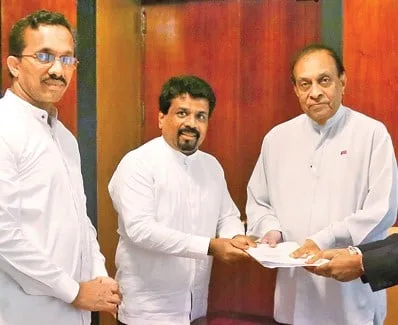 රනිල්-සජිත්-මෛත්රී-අනුර කරන්නේ ආණ්ඩුවේ කොන්ත්රාත්තුවක් ද..?