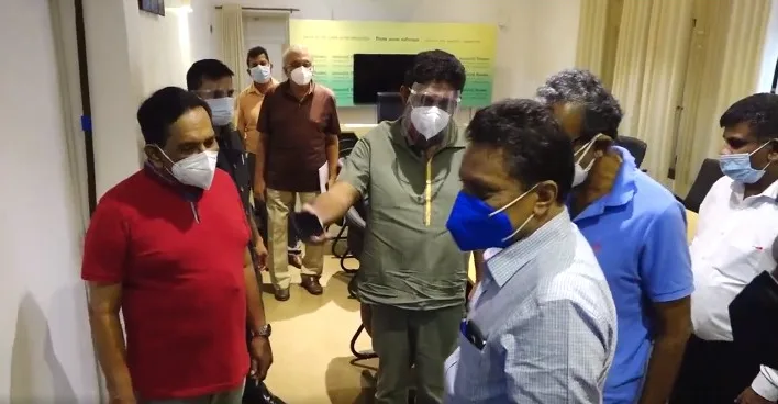 සජිත් විශ්ව විද්යාල ආචාර්යවරු හමුවෙයි
