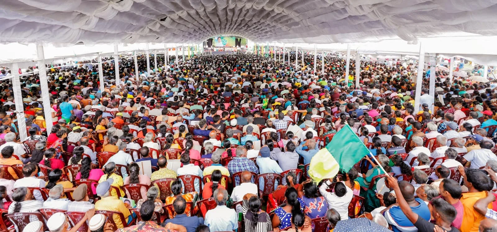 පස් අවුරුදු සැලැස්මෙන් බිදක්