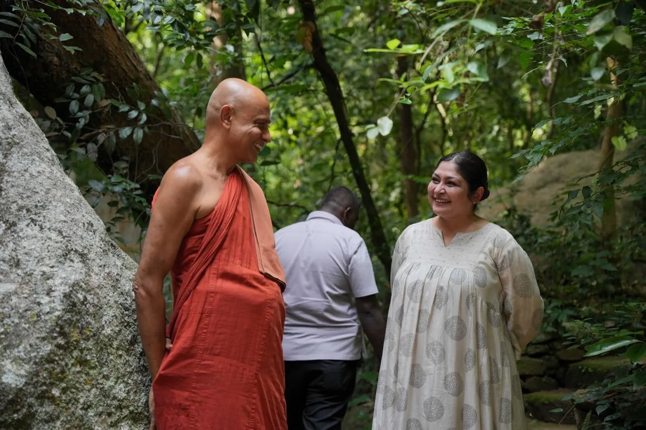 ලංකා මාතාව දිදුලපු මව -දේශපාලන ජීවිතයේ ලොකුම ශක්තිය වූ බිරිද-ජලනි ප්රේමදාස