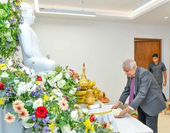 මැතිවරණ කල් දැමීමේ Game මැද ඡන්ද මෙහෙයුම් මැදිරි අස්සෙන් මුලින් එන්නේ මහා ඡන්දයද..?