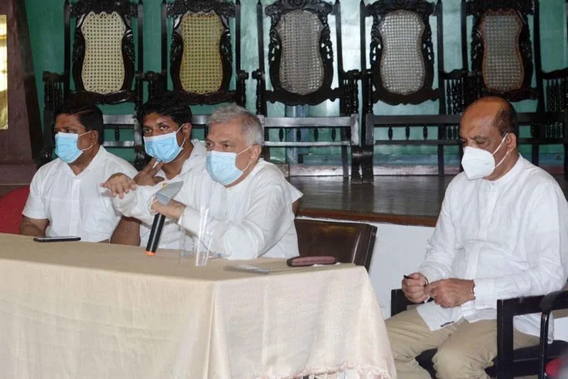 සිරිකොත සේවකයින් අනාථයි-වැටුප් නැහැ-බෝනස් නැහැ