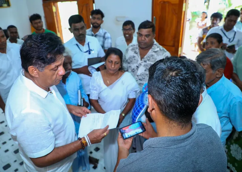 මොන දේටත් පෙර ජනතාව ජීවත් කළ යුතුයි - විපක්ෂ නායක