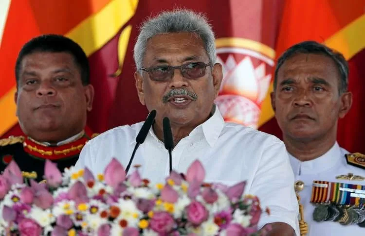 වසංගතයේ වර්ධනය සහ හමුදා ආණ්ඩු සිහිනය