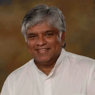 2025 දී එජාපය ජය ගන්වන්න නවීන් සුදානම්