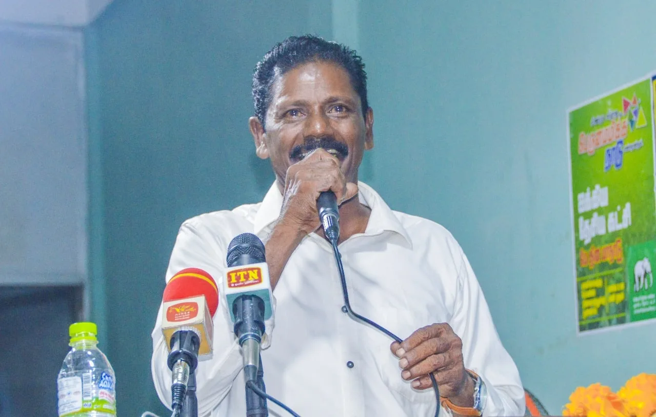 රටේ ප්රජාතන්ත්රවාදය ආරක්ෂාකර ස්ථාපිත කලේ ජනාධිපතියි