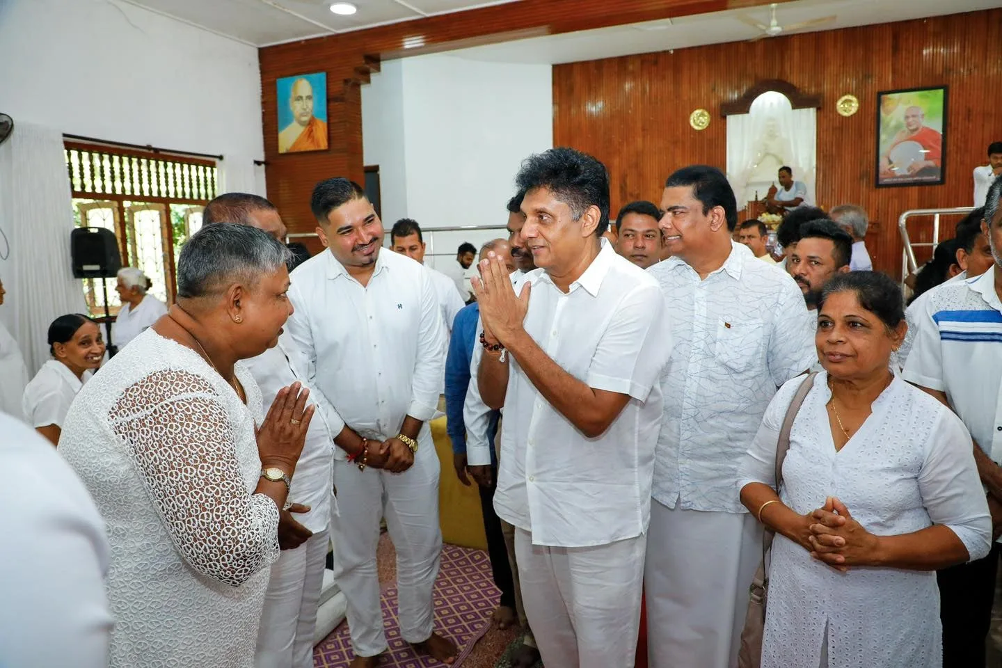 සජිත් කෝට්ටේ නාග විහාරයට..!