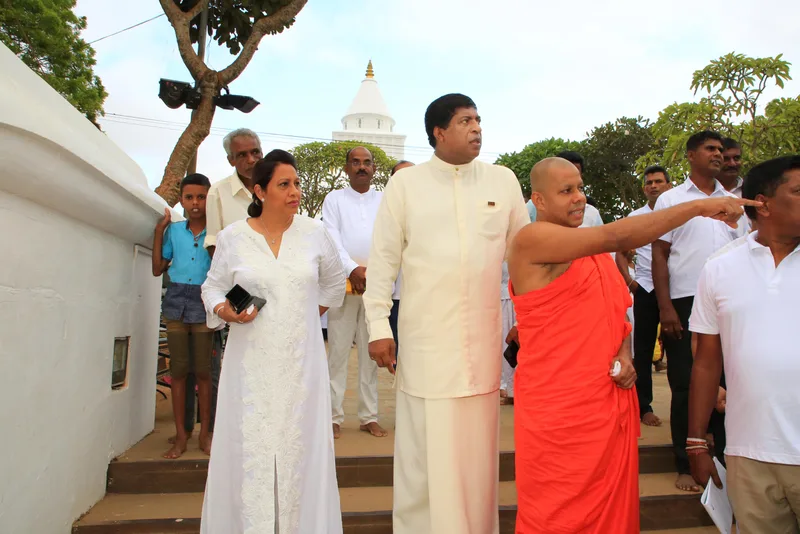 කිරිවෙහෙර පරිශ්‍රයට නව විදුලි ආලෝකකරණ පද්ධතියක්..!