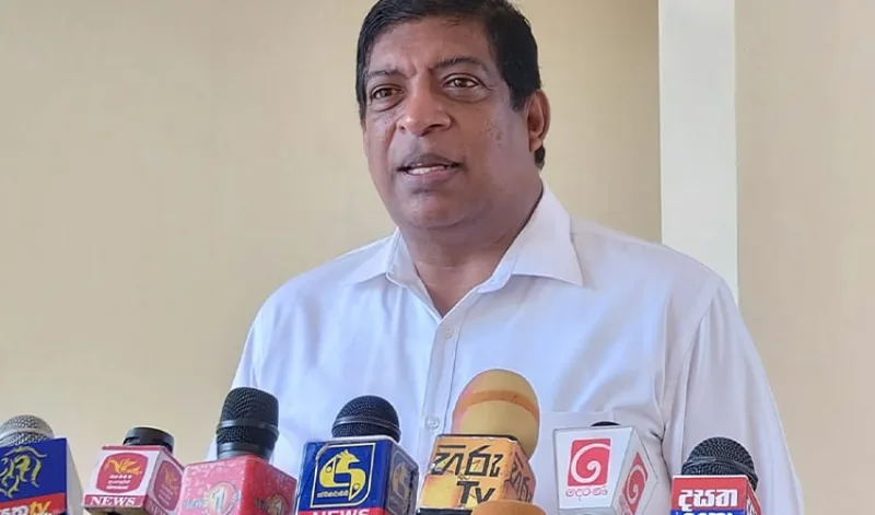 ඉන්දියාවට හිනා වෙනවට වඩා ඒ අයත් එක්ක කටයතු කරන්න..!