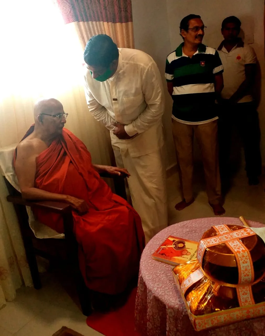 රවී එජාපයේ යන ගමනට මහා නා හිමිවරු ද ආශීර්වාද කරති