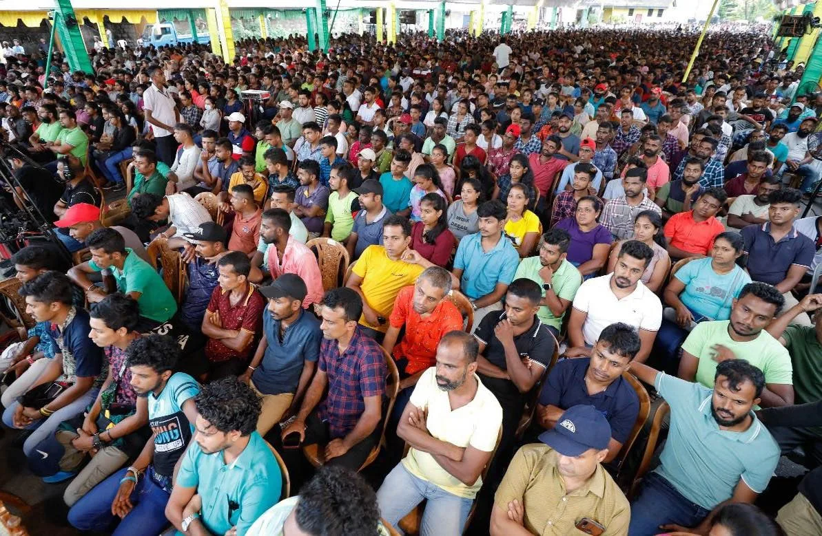 තරුණ තරුණියන් රාජ්ය පාලනයේ සක්රීය කොටස්කරුවන් බවට පත් කරනවා