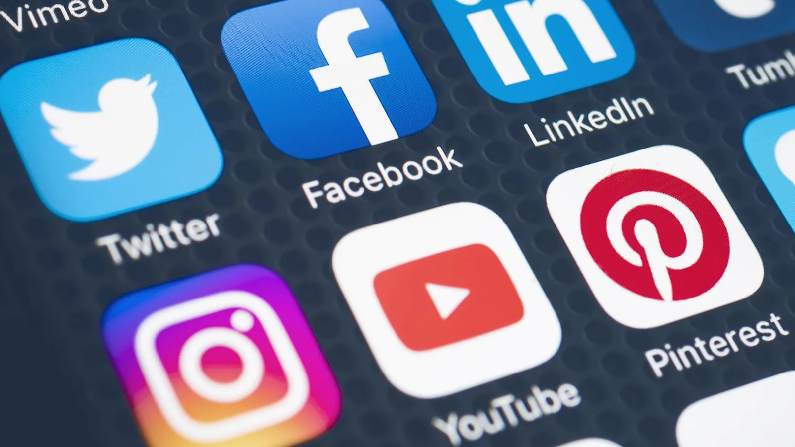 මැතිවරණ කොමිසම Facebook මෙහෙයුමකට සැරසෙයි..!
