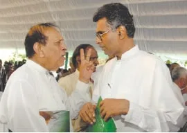 කිසිම අභියෝගයක් හමුවේ ප්රජාතන්ත්රවාදී සටන අත හැරීමට කරූ සුදානම් නැහැ