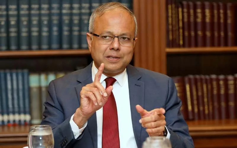 මේ රජයේ රාජ්‍ය කිරිමේ පළපුරුද්දක් නැතිකම මාසයක් යනතැන හොදින් පේනවා