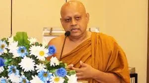 දොඩම්පහල රාහුල හිමියන් මහින්දගෙන් කළ ඉල්ලීම කරයි