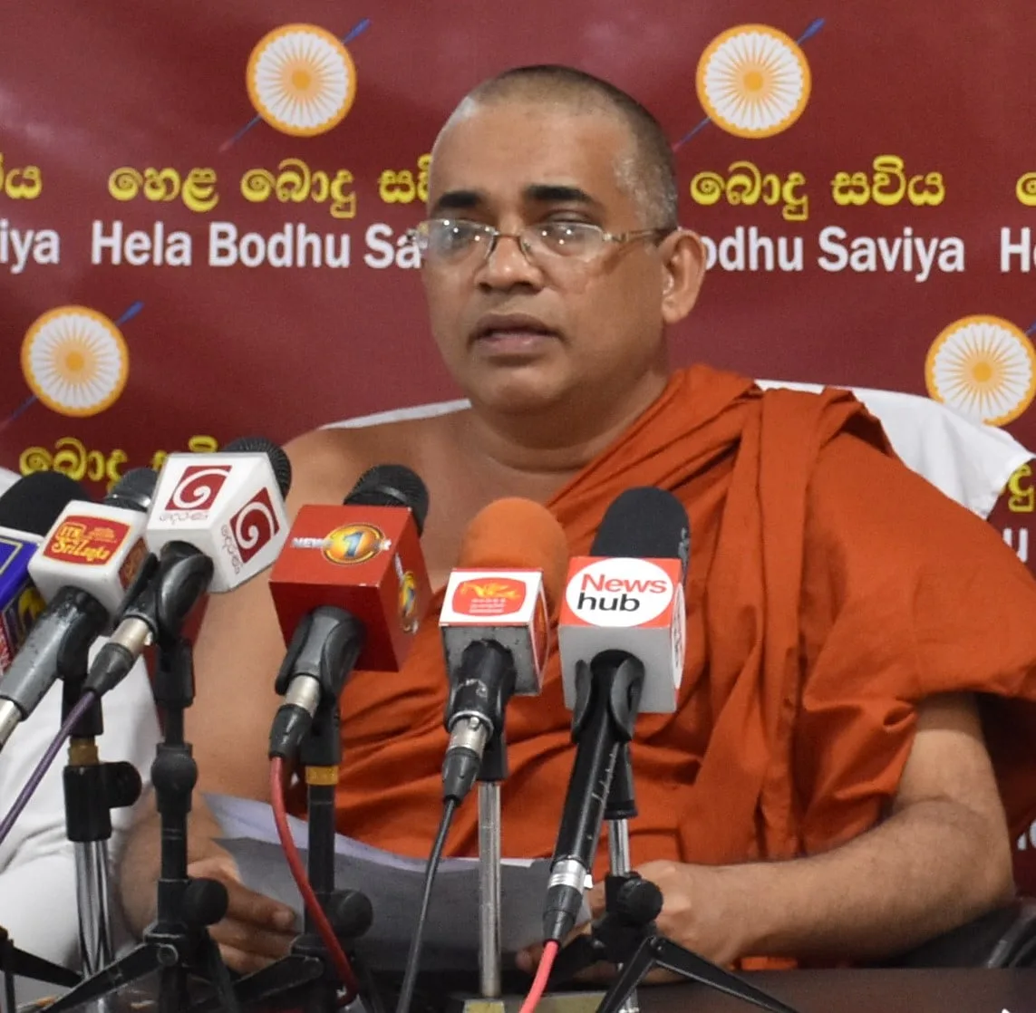 ආණ්ඩුවේ චීනකරණය නිසා ඉන්දියාව උරණ වෙලා