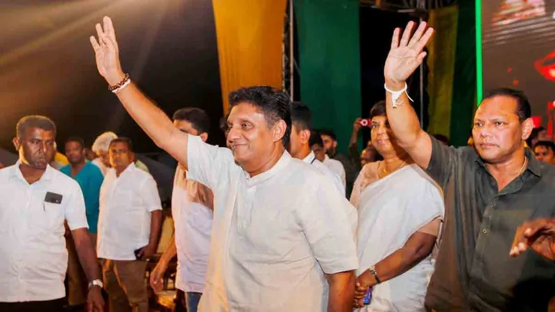 වැල්ලවායට වැල නොකැඩී සෙනග හතර අතින්ම එයි