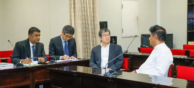විපක්ෂ නායක ජපන් තානාපති හමුවී ලංකාව වෙනුවෙන් ආධාර ඉල්ලයි