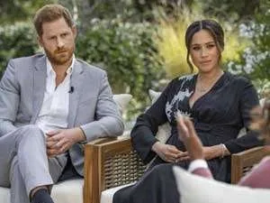 පියාගේ රාජාභිෂේකය හැරීට-මේගන්ට තහනම් වෙයි