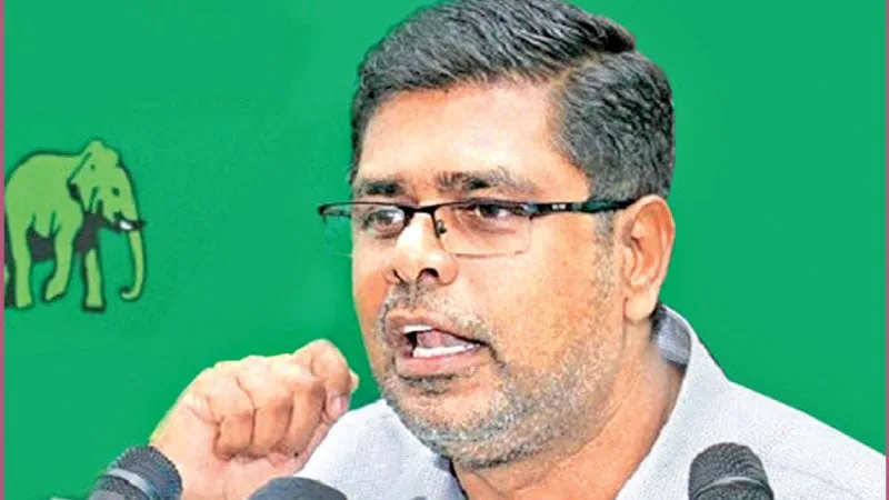 විමල්ට-විජේට-විදුරට විපක්ෂයෙන් මල් මිටක්..!