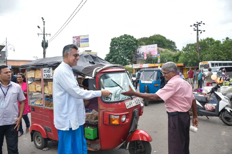 රටට අවශ්‍ය ව්‍යවස්ථා සංශෝධනයක් නොව ජනපතිවරණයයි