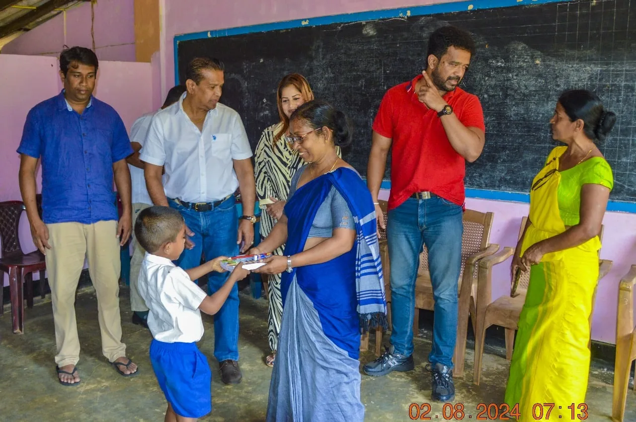 රොෂාන් රණසිංහට සිදු වන්නේත් සජිත්ගේ ඔඩොක්කු කුක්කෙකු වීමටයි