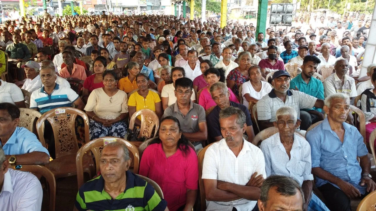 එජාපයේ නිර්මාතෘ ඩී එස්ගේ බළකොටුව සජබය ආක්රමණය කරයි