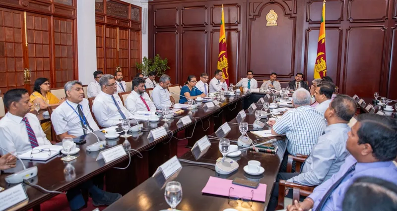 ජනාධිපති ලේකම් සහ සෞඛ්ය අංශ ප්රධානීන් අතර සාකච්ඡාවක්