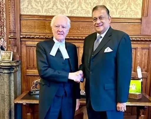රෝහිත බෝගොල්ලාගම බ්රිතාන්ය කතා නායක හමු වෙයි