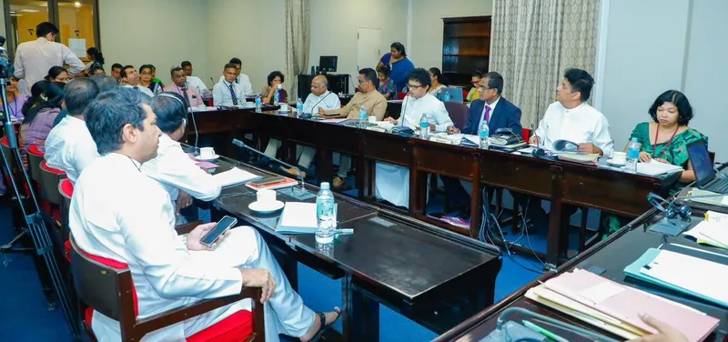 විශ්වවිද්‍යාල පනත සංශෝධනයේ දී විශ්වවිද්‍යාලවල ගෞරවයටවත් ශාස්ත්‍රාලීන්ගේ සිතීමේ සහ අදහස් පළ කිරීමේ නිදහසටවත් බාධා වෙන්න බැහැ - විපක්ෂ නායක