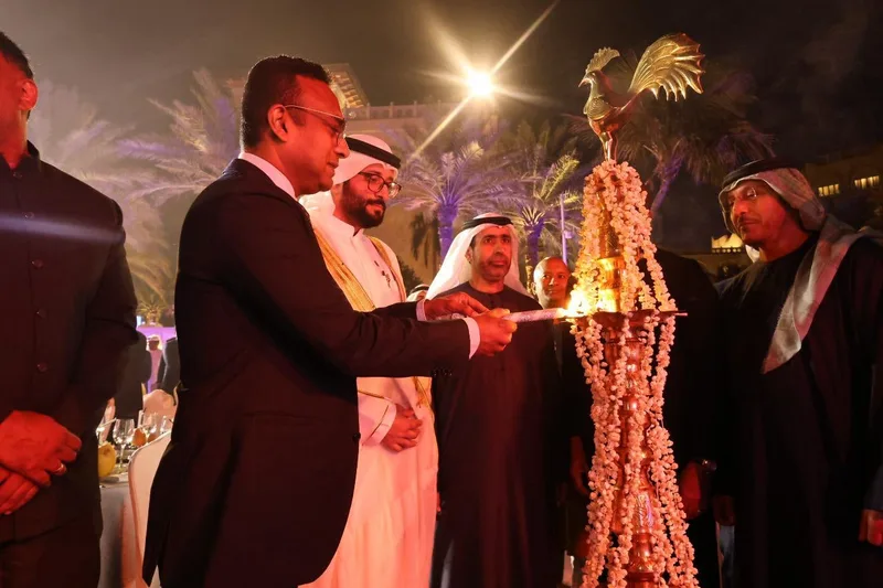 ගෝලීය හවුල්කාරිත්වයේ වැදගත්කම මනූෂ අවධාරණය කරයි