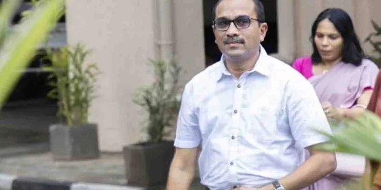 ලලිත්-මහින්ද-මෛත්රී සහ බිමල්..!