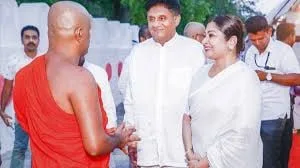 ලංකා මාතාව දිදුලපු මව -දේශපාලන ජීවිතයේ ලොකුම ශක්තිය වූ බිරිද-ජලනි ප්රේමදාස