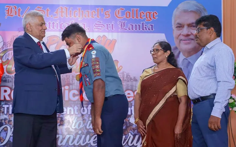 සියලු දෙනාම ශ්රී ලාංකිකයන් ලෙස වාර්ගික සහ ආගමික ගැටලු විසඳා ගැනීමට කැප විය යුතුයි