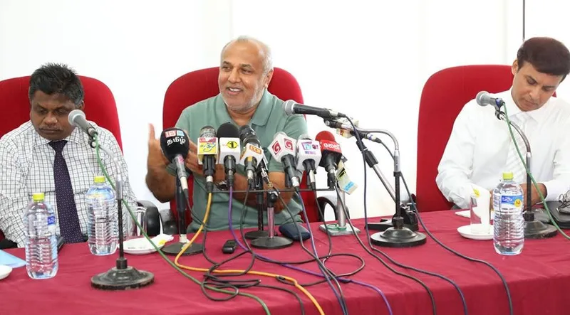 රාවුෆ් හකීම්ලා ජලසම්පදනයෙන් කෝටි 50ක් ගහලා
