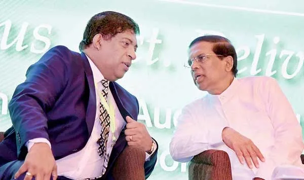 රවී මෛත්රීගේ රෙදි ගළවයි