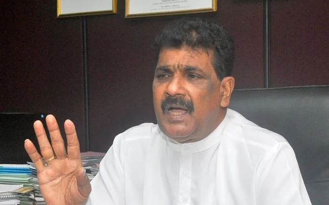 මෛත්රිගෙයි-සජිත්ගෙයි රහස් දුරකථන සංවාදයෙන් රංගේ බණ්ඩාරගේ රතු කට්ට පනී..!