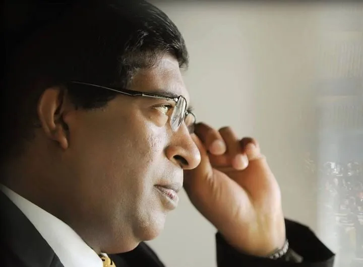 රවී රනිල් ගොඩදායිද..?
