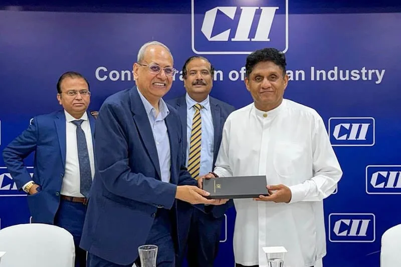 පටු දේශපාලනයෙන් තොරව රටට වැඩ කරන ආදර්ශමත් විපක්ෂ නායක..!