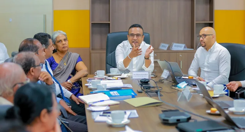සමස්ත ශ්රම බලකායම ඇතුළත් සමාජ ආරක්ෂණ ක්රමවේදයක් සකස් කෙරේ