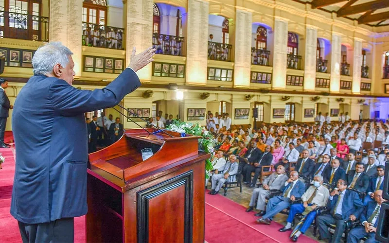 දේශපාලන වෙනස්කම් එලෙසින්ම තබා ගනිමින් රට ගොඩනැඟීමට සියලු දෙනා එක් වෙමු