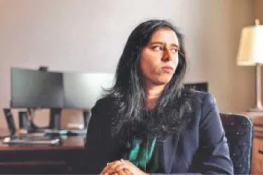 කමලා හැරිස්ගේ උපදේශිකා රෝහිණී තනතුර හැර යයි