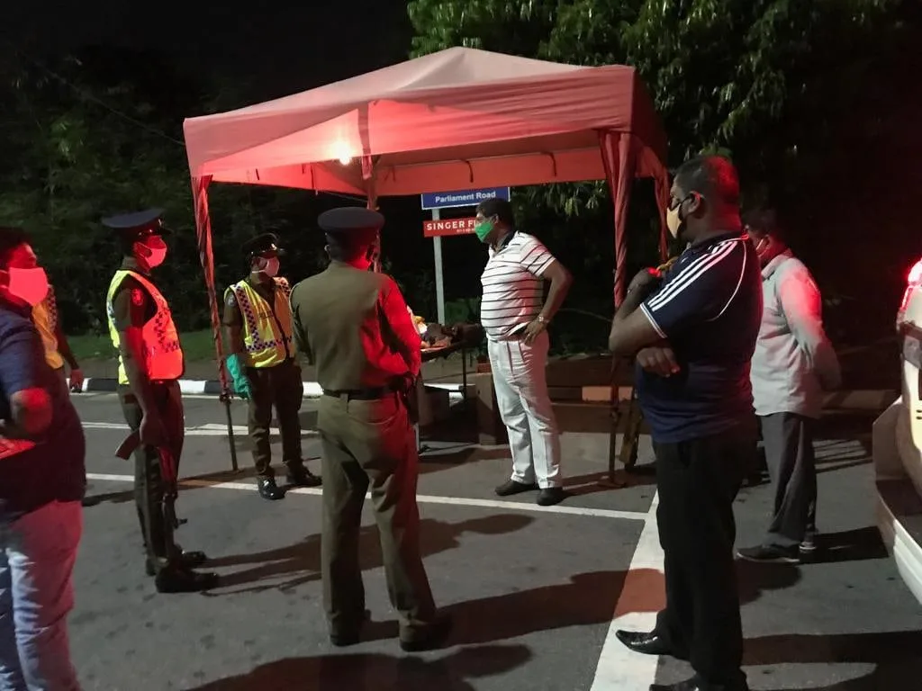 වසංගතයෙන් අදායම් අහිමිවූවන්ට රජමල් වත්තෙන් දිගටම සහන