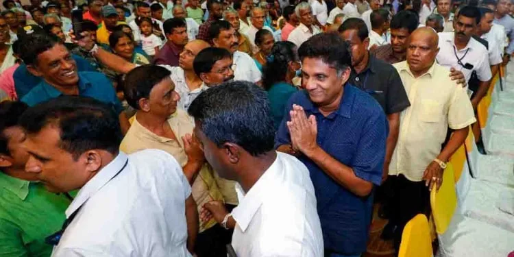 ආර්ථික ත්‍රස්තවාදයෙන් මව්බිම බේරා ගැනීමට පෙරට එනු