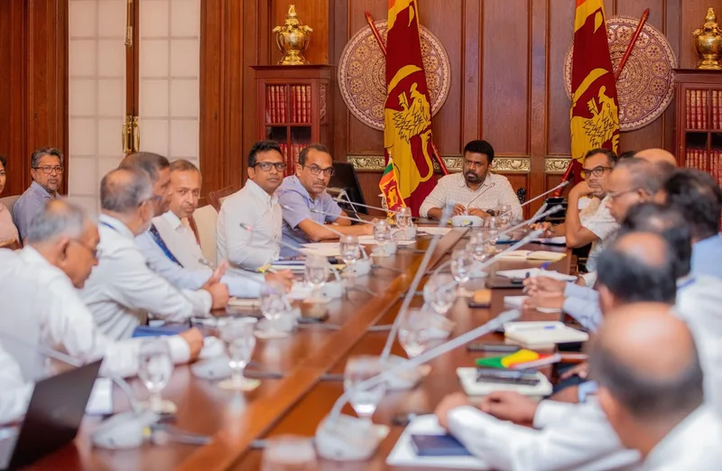 නිෂ්කාශන ක්‍රියාවලිය කඩිනම් කිරීමට රේගු නිලධාරීන් දින හතම රාජකාරියට..!